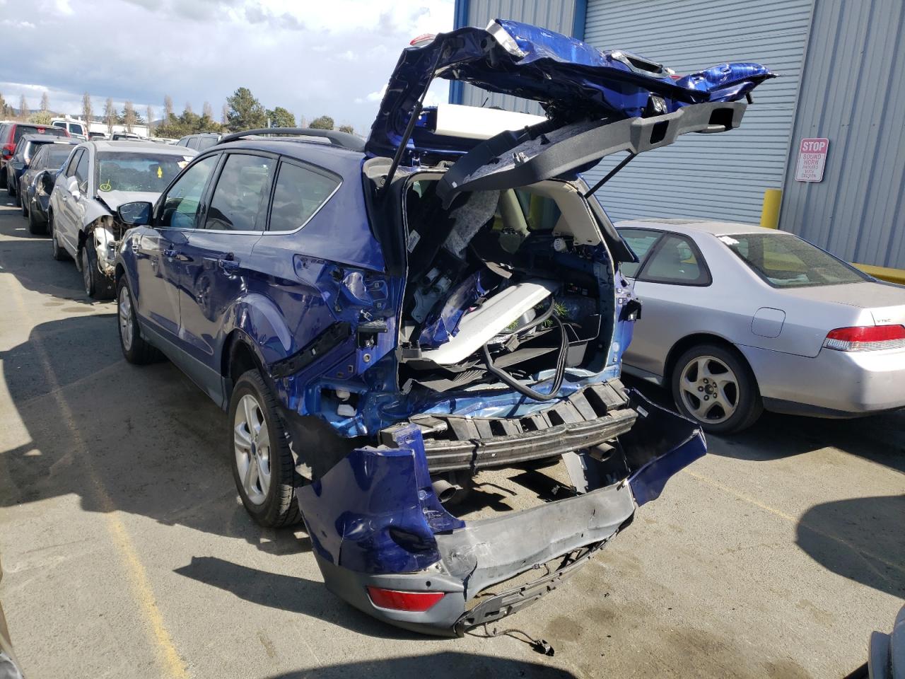 Photo 3 from auction – 2015 FORD ESCAPE SE with VIN 1FMCU9GXXFUB96728