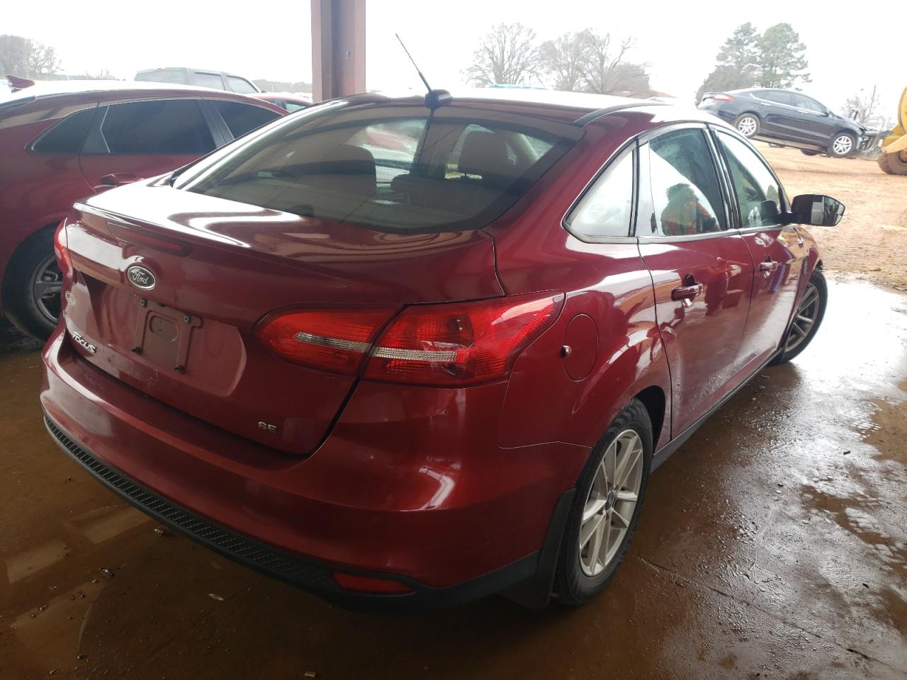 Photo 4 from auction – 2017 FORD FOCUS SE with VIN 1FADP3F23HL234303