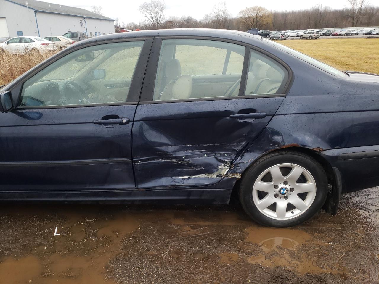 Photo 9 from auction – 2004 BMW 325 I with VIN WBAET37474NJ42942