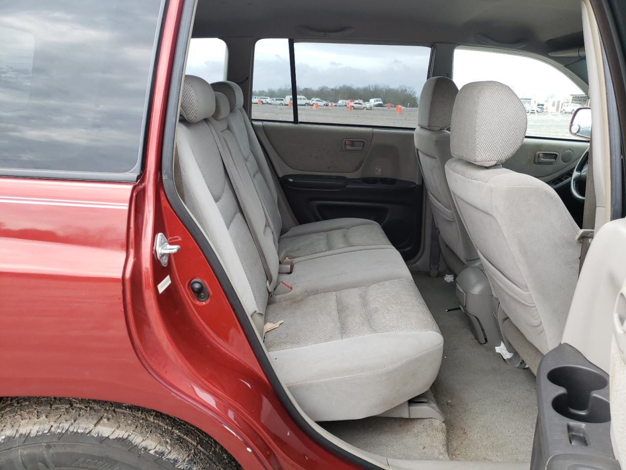 Photo 6 from auction – 2003 TOYOTA HIGHLANDER with VIN JTEGF21A730089632