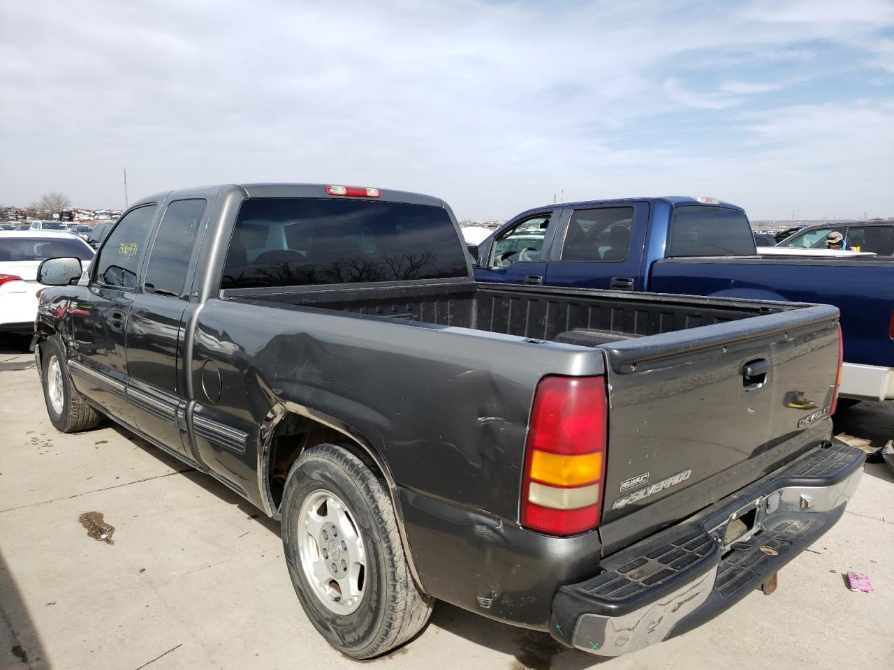 Photo 3 from auction – 2001 CHEVROLET SILVERADO with VIN 2GCEC19V011213585