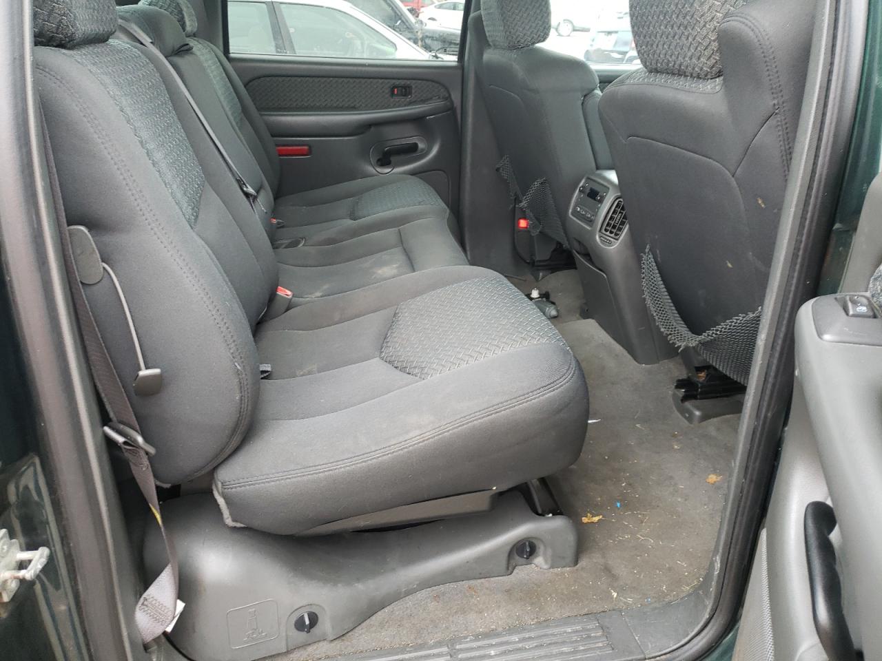 Photo 6 from auction – 2004 CHEVROLET AVALANCHE with VIN 3GNEK12T54G335020