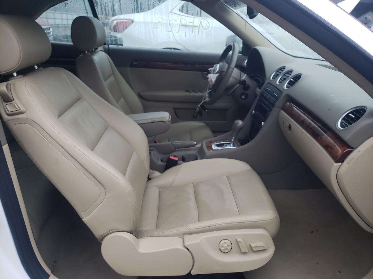 Photo 5 from auction – 2009 AUDI A4 2.0T CA with VIN WAUAF48H29K011438