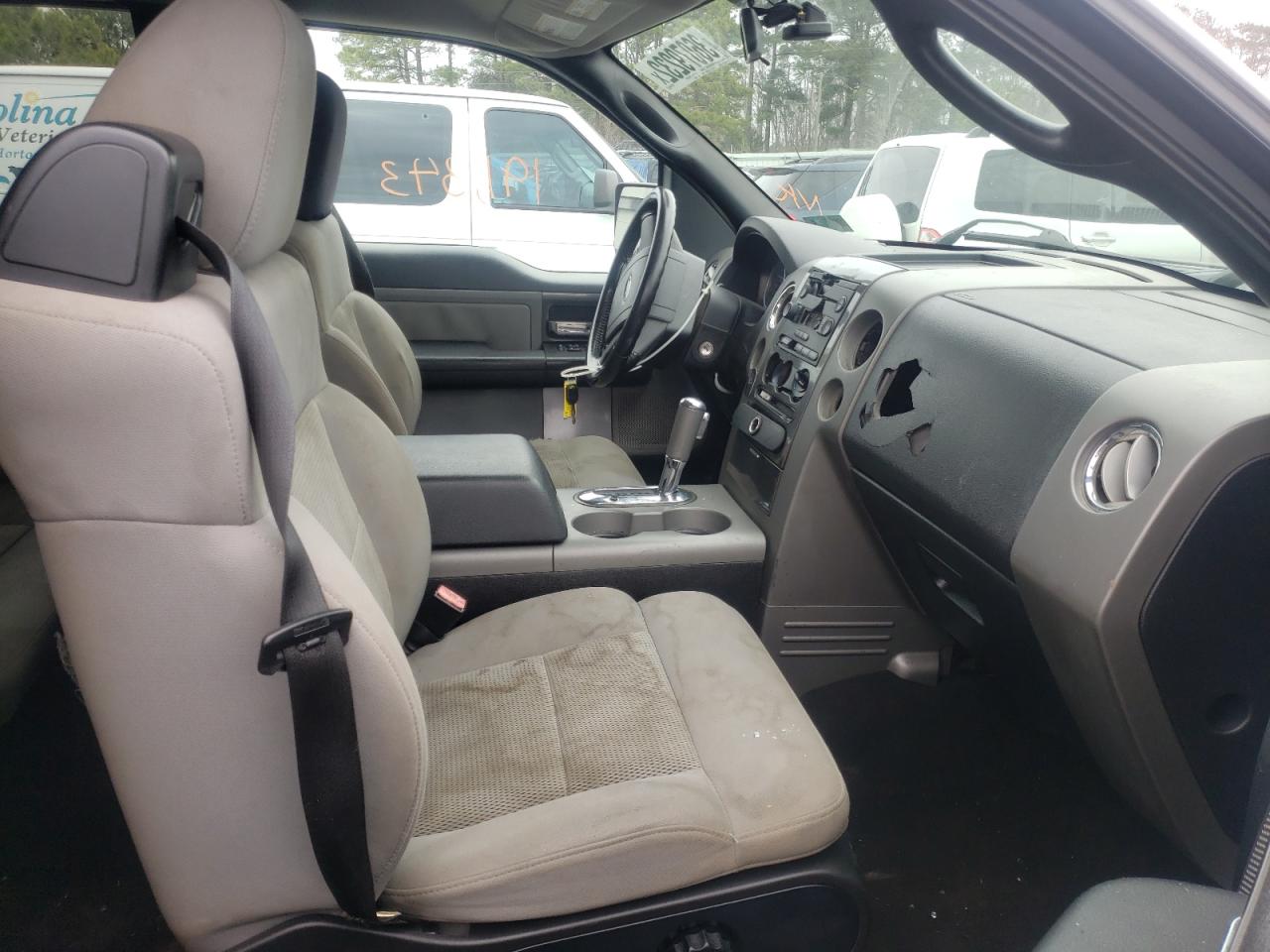 Photo 5 from auction – 2004 FORD F150 with VIN 1FTPX14574KD94452