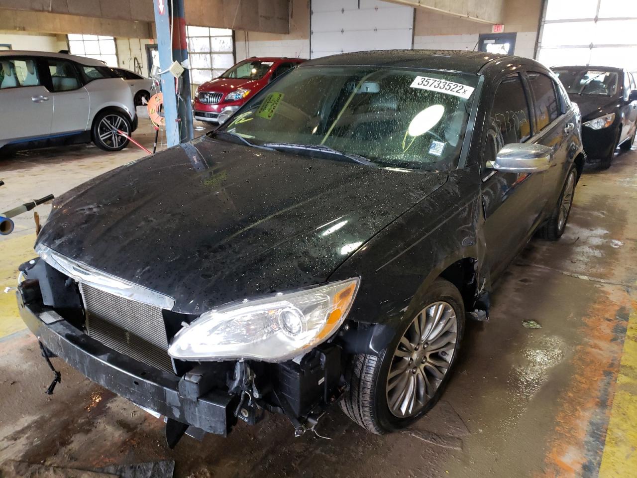 Photo 2 from auction – 2012 CHRYSLER 200 LIMITE with VIN 1C3CCBCG5CN106738