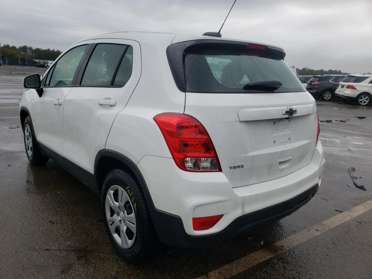 Photo 3 from auction – 2018 CHEVROLET TRAX LS with VIN 3GNCJKSB9JL291114