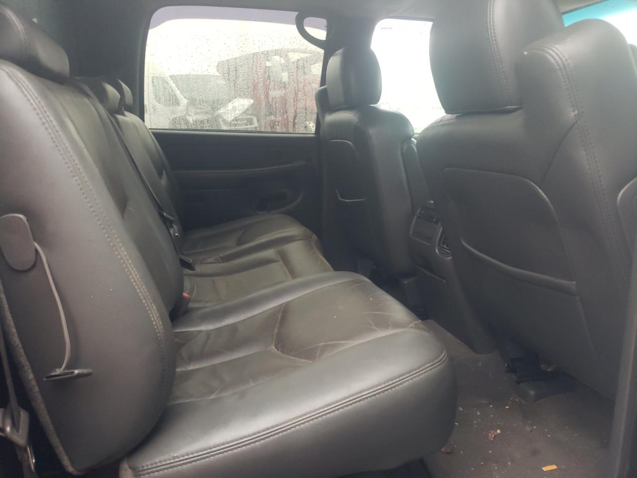 Photo 9 from auction – 2004 CHEVROLET AVALANCHE with VIN 3GNEK12T04G169862