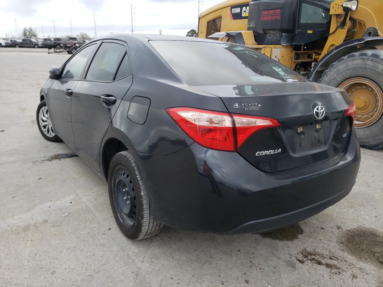 Photo 3 from auction – 2018 TOYOTA COROLLA L with VIN 5YFBURHE8JP828077