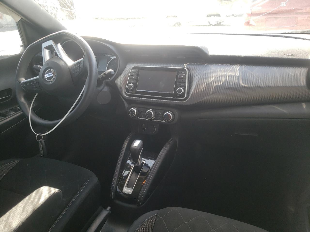 Photo 9 from auction – 2019 NISSAN KICKS S with VIN 3N1CP5CU4KL478144