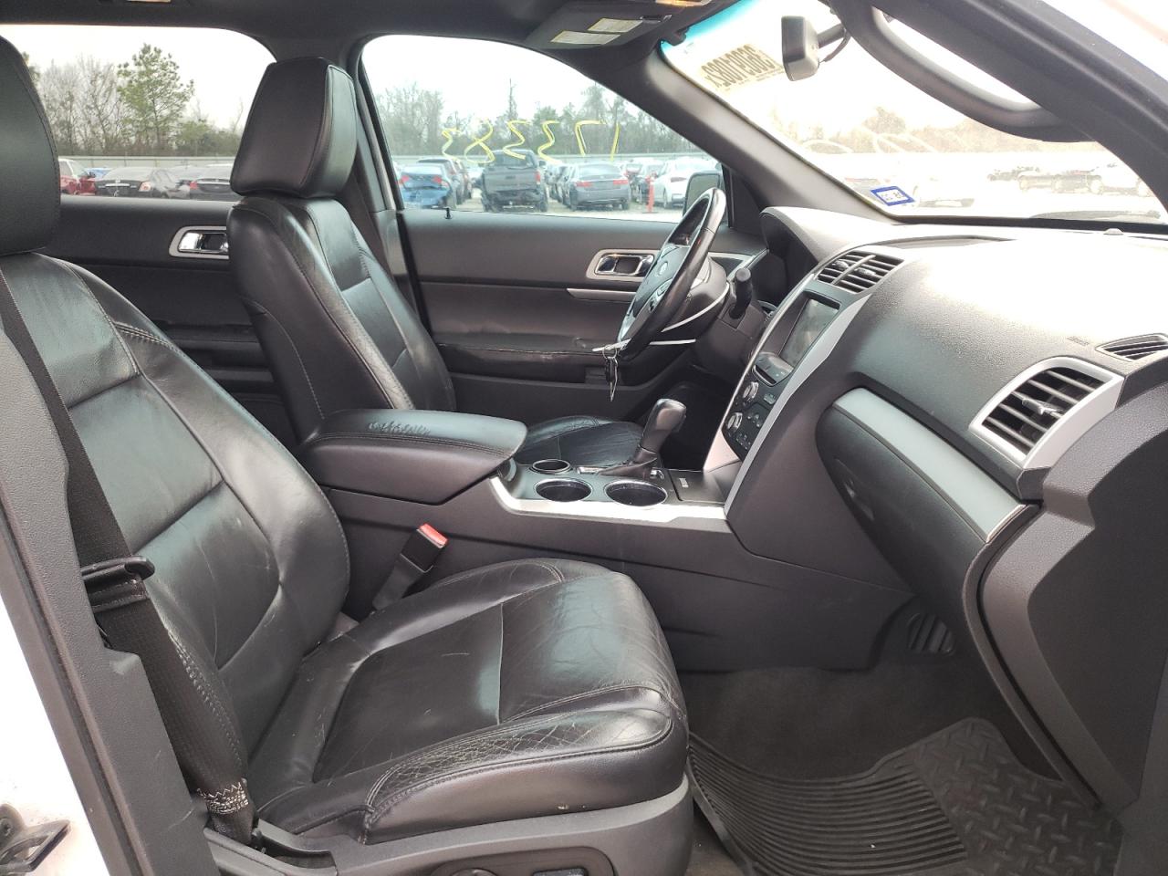 Photo 5 from auction – 2011 FORD EXPLORER X with VIN 1FMHK7D85BGA64787