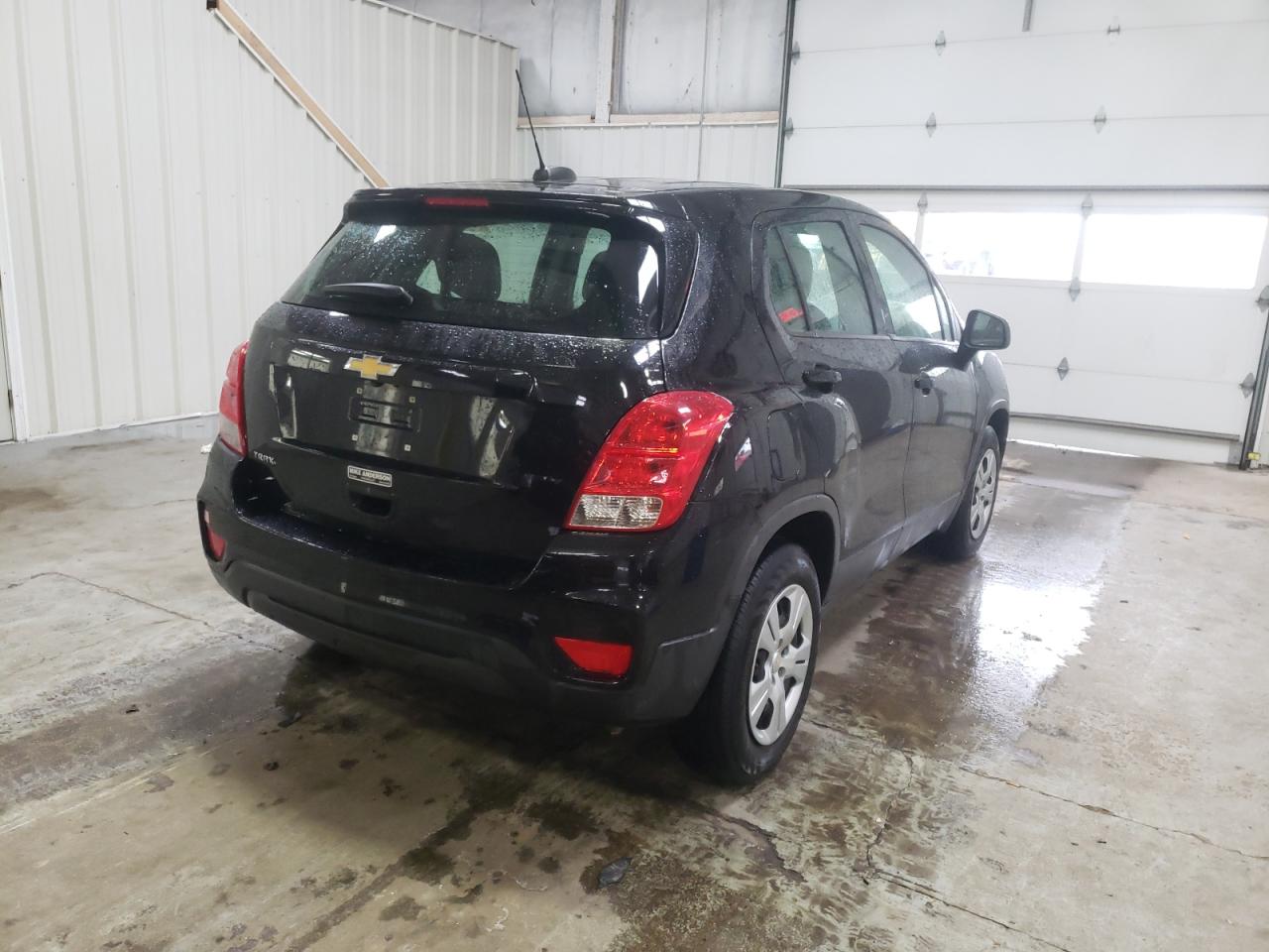 Photo 4 from auction – 2018 CHEVROLET TRAX LS with VIN 3GNCJKSB0JL401662