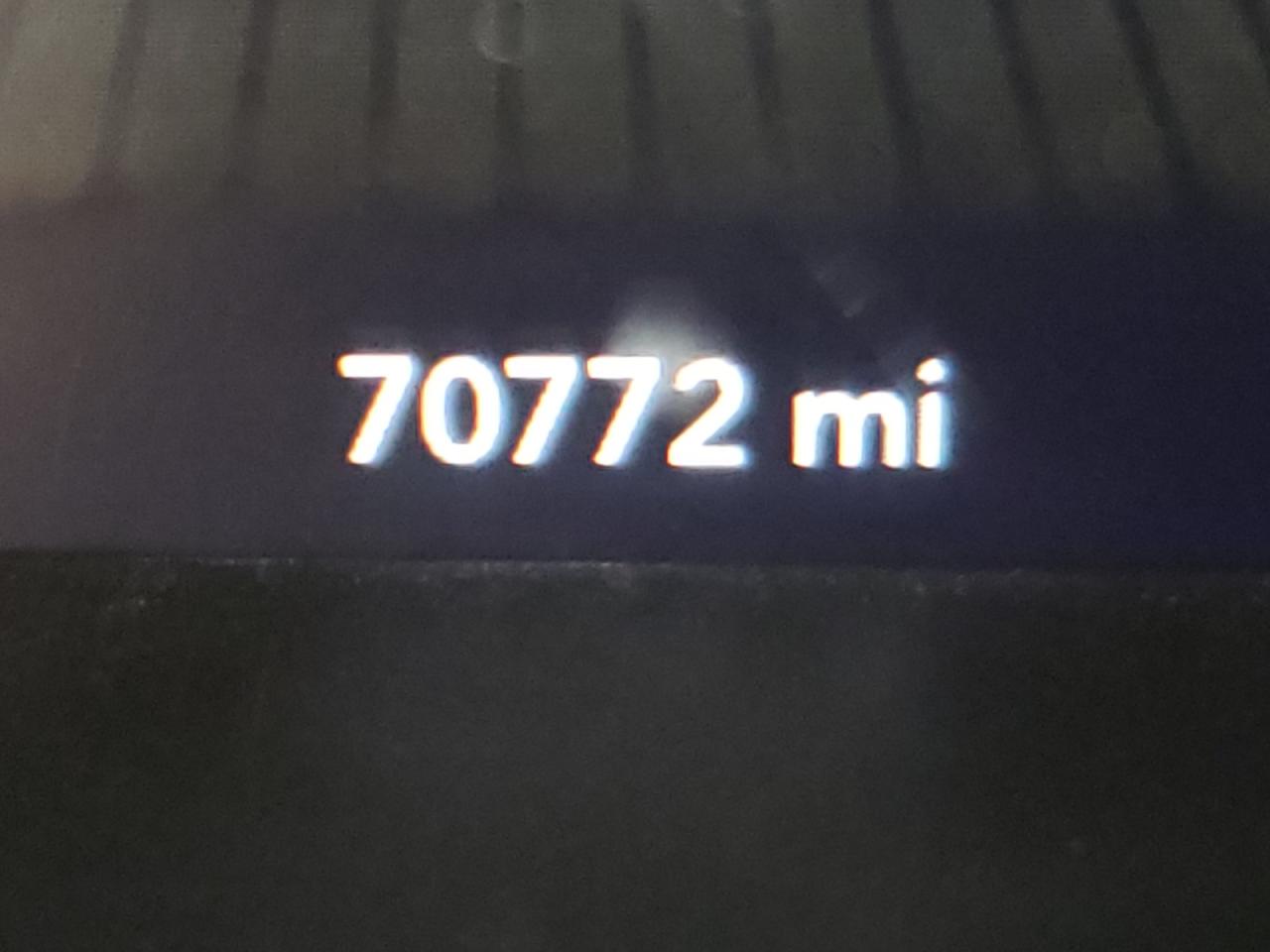 Photo 8 from auction – 2018 DODGE CHALLENGER with VIN 2C3CDZAG2JH118778