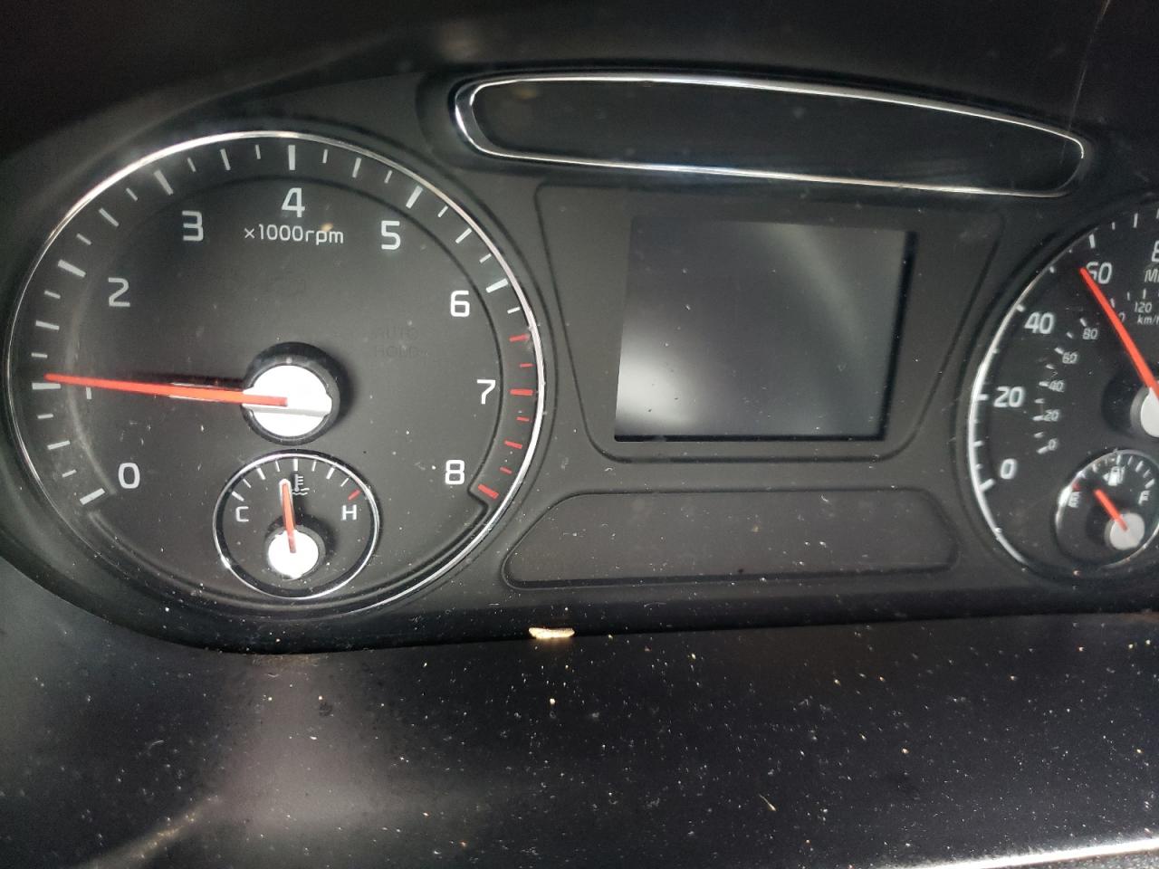 Photo 8 from auction – 2016 KIA SORENTO LX with VIN 5XYPG4A56GG161890
