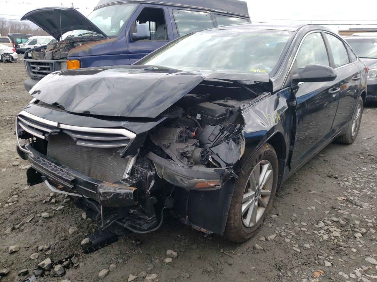Photo 2 from auction – 2015 HYUNDAI SONATA SE with VIN 5NPE24AF5FH104098