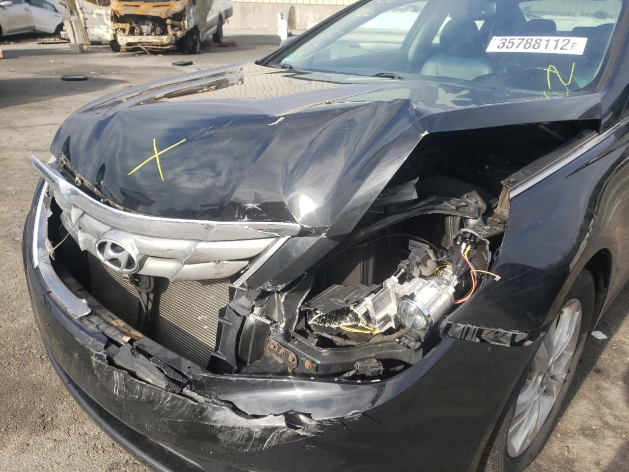 Photo 9 from auction – 2011 HYUNDAI SONATA with VIN 5NPEC4AC3BH001162