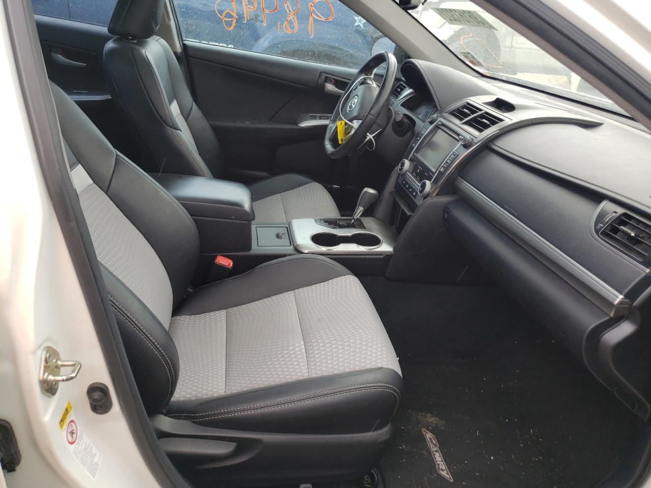 Photo 5 from auction – 2014 TOYOTA CAMRY L with VIN 4T1BF1FK4EU452101