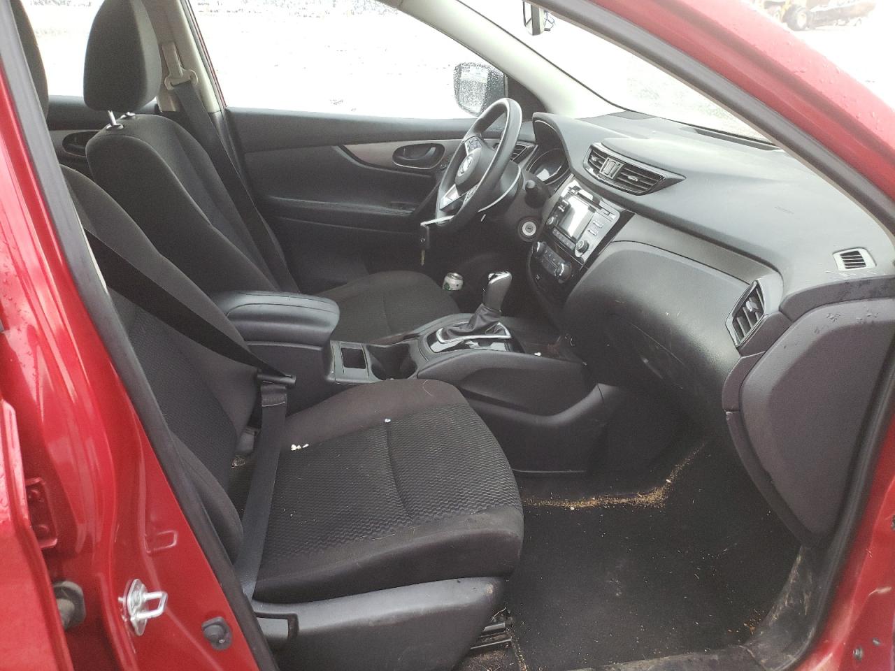 Photo 5 from auction – 2018 NISSAN ROGUE with VIN JN1BJ1CP8JW100904