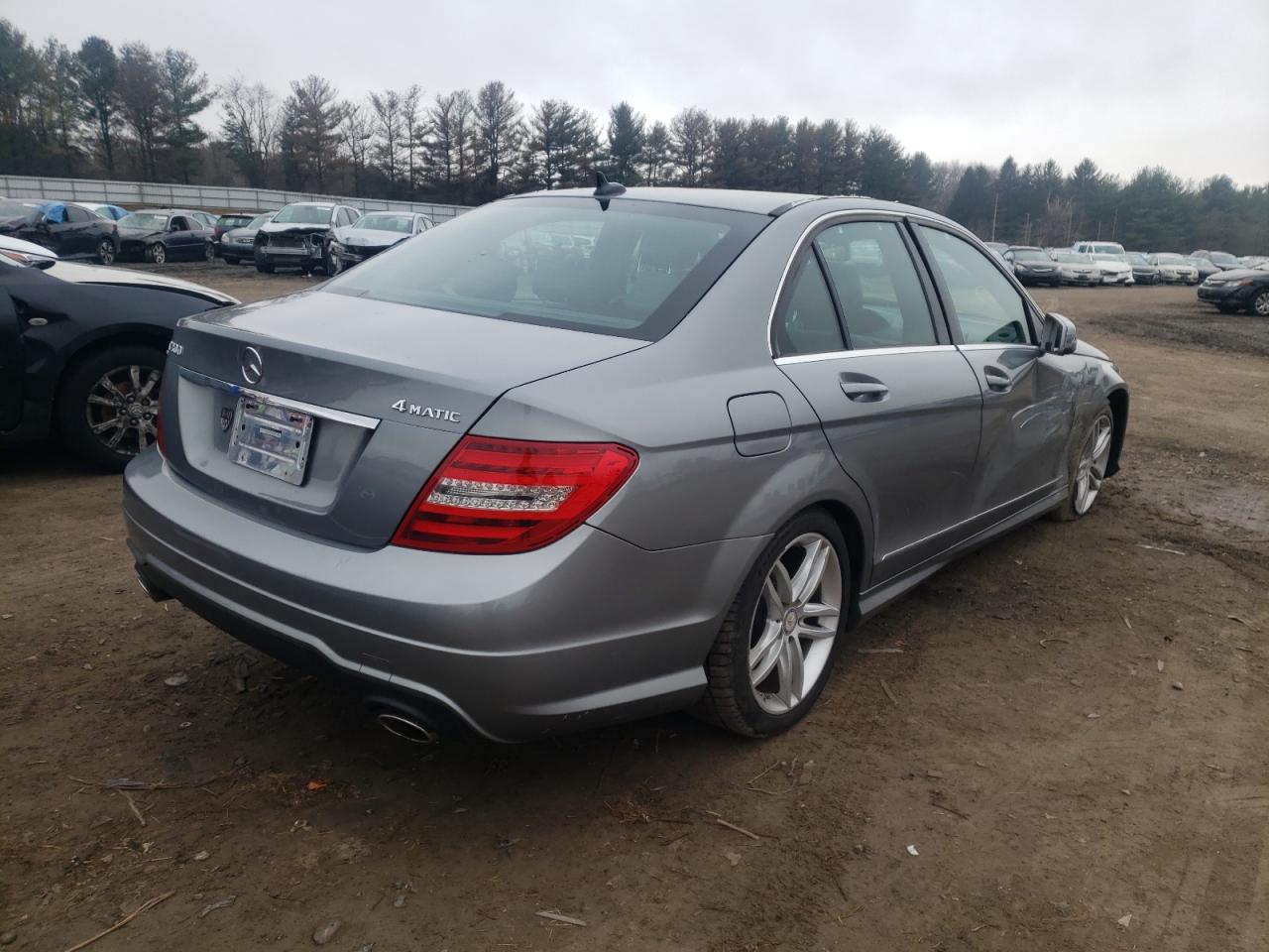 Photo 4 from auction – 2012 MERCEDES-BENZ C 300 4MAT with VIN WDDGF8BB6CA613447