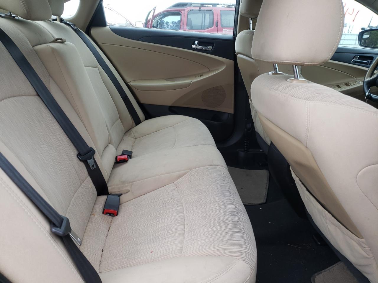 Photo 6 from auction – 2014 HYUNDAI SONATA GLS with VIN 5NPEB4AC0EH920303