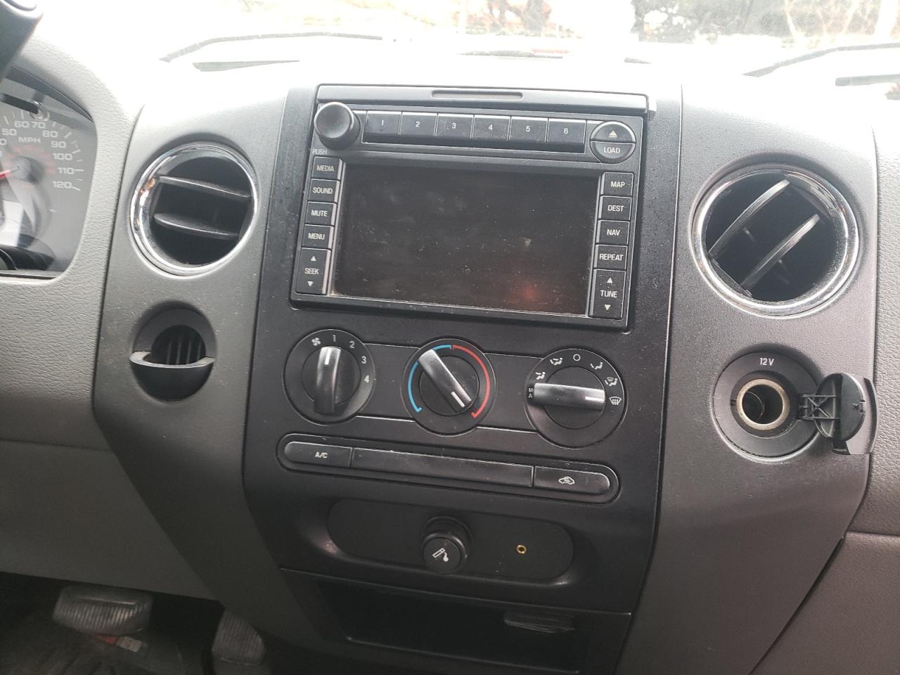 Photo 9 from auction – 2005 FORD F150 with VIN 1FTRX14WX5FB45140