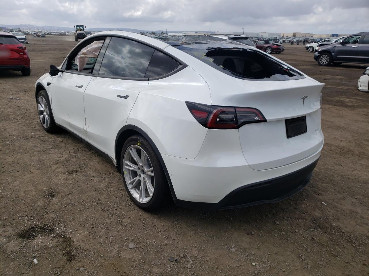 Photo 3 from auction – 2021 TESLA MODEL Y with VIN 5YJYGDEEXMF161568