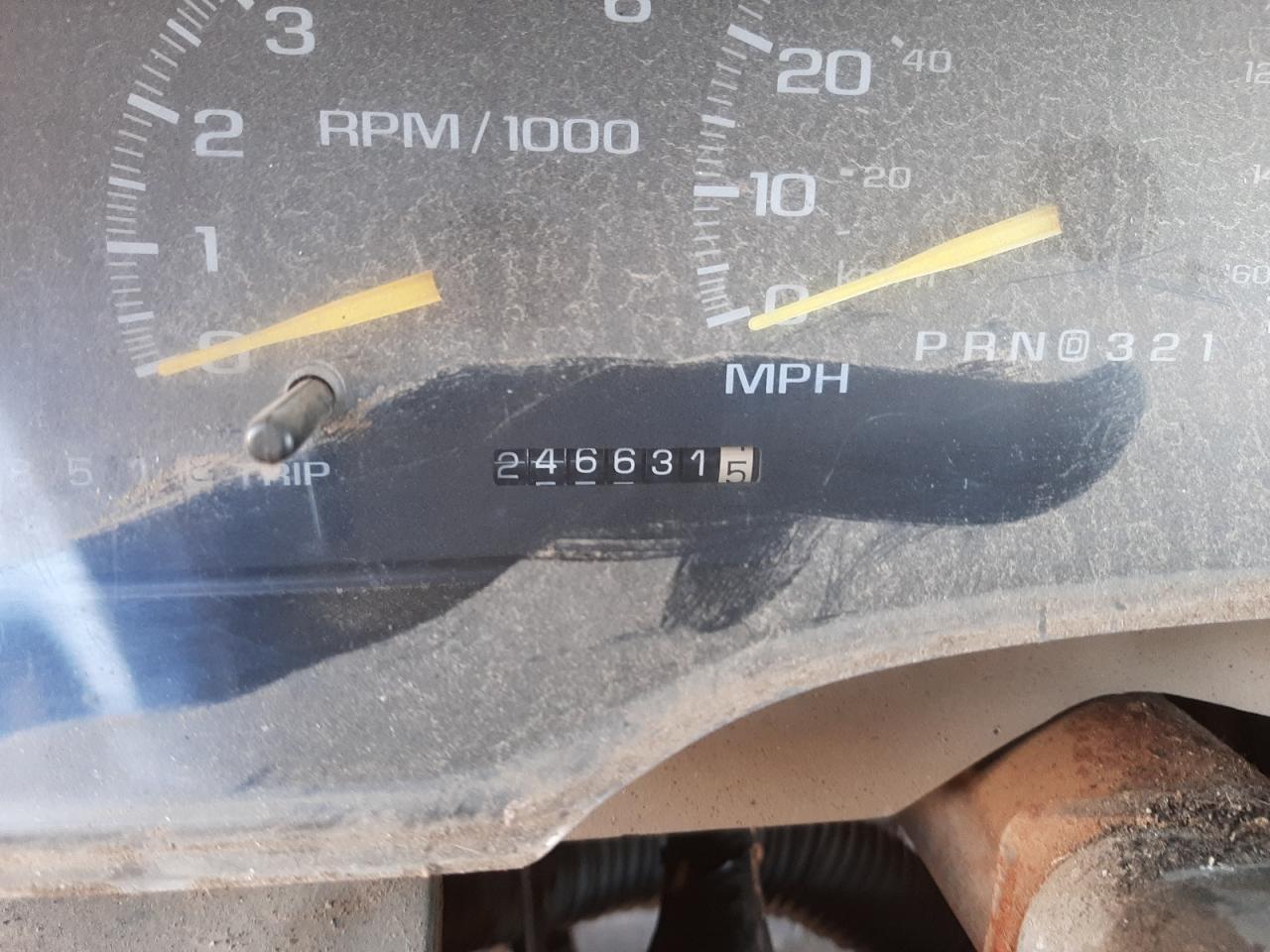 Photo 8 from auction – 1998 CHEVROLET GMT-400 C1 with VIN 1GCEC19R1WE114914