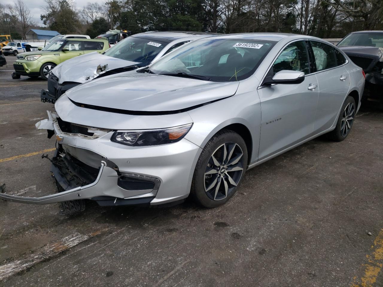 Photo 2 from auction – 2018 CHEVROLET MALIBU LT with VIN 1G1ZD5ST4JF273434