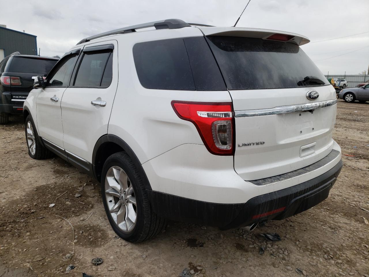 Фото 3 с аукциона – 2013 FORD EXPLORER L с VIN 1FM5K8F81DGB36769
