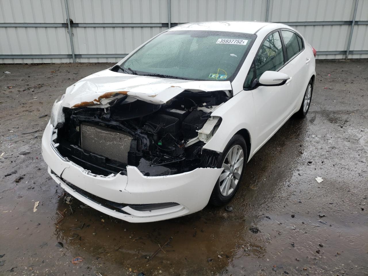 Photo 2 from auction – 2016 KIA FORTE LX with VIN KNAFX4A68G5440168