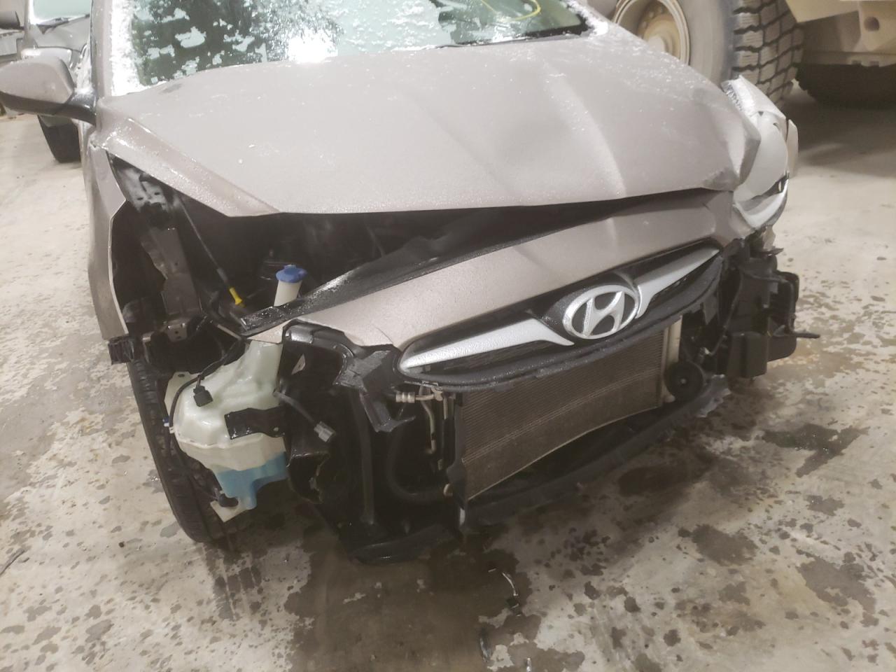 Photo 9 from auction – 2013 HYUNDAI ACCENT GLS with VIN KMHCT4AE5DU550276