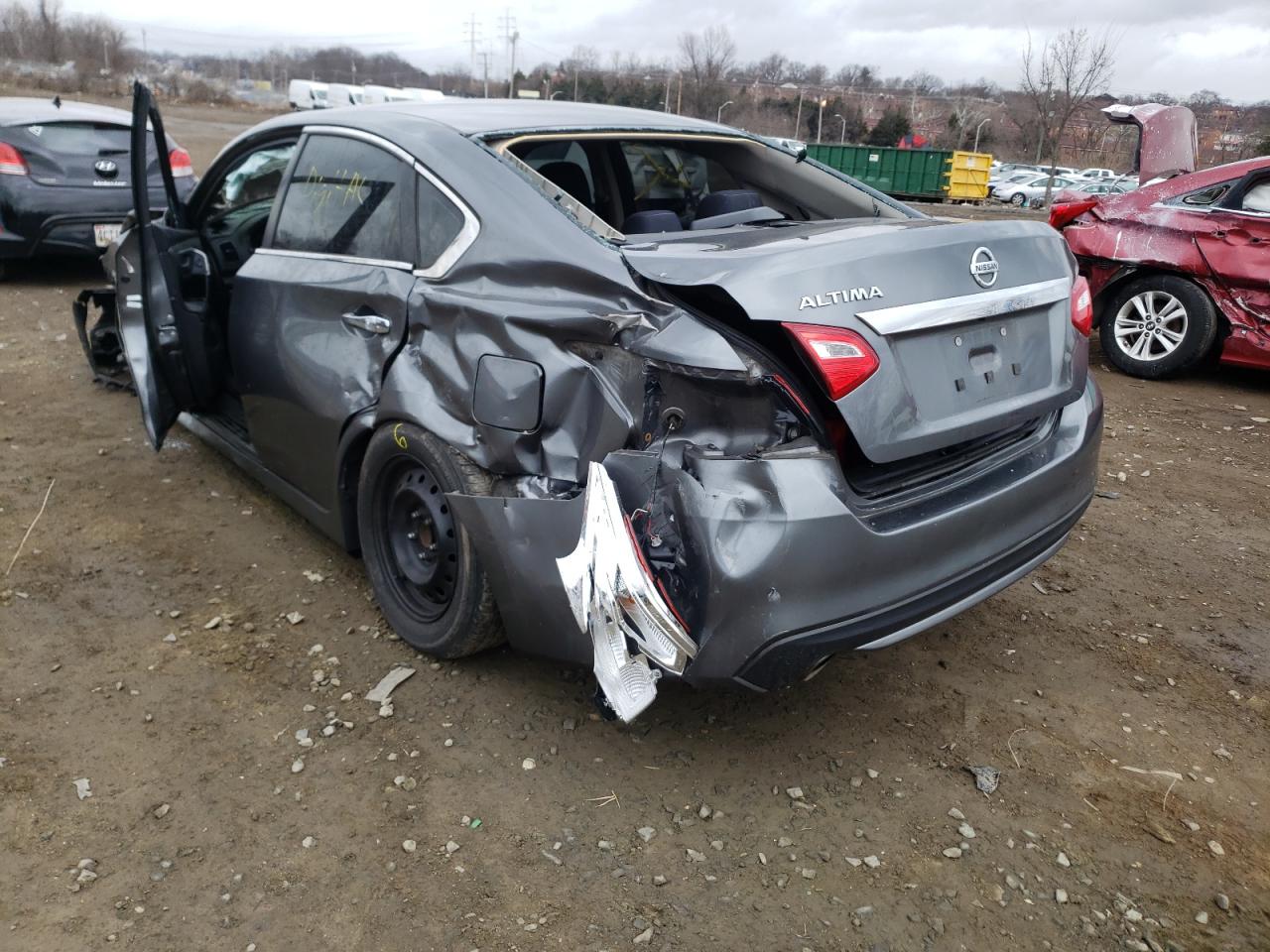 Photo 3 from auction – 2017 NISSAN ALTIMA 2.5 with VIN 1N4AL3AP1HN320750