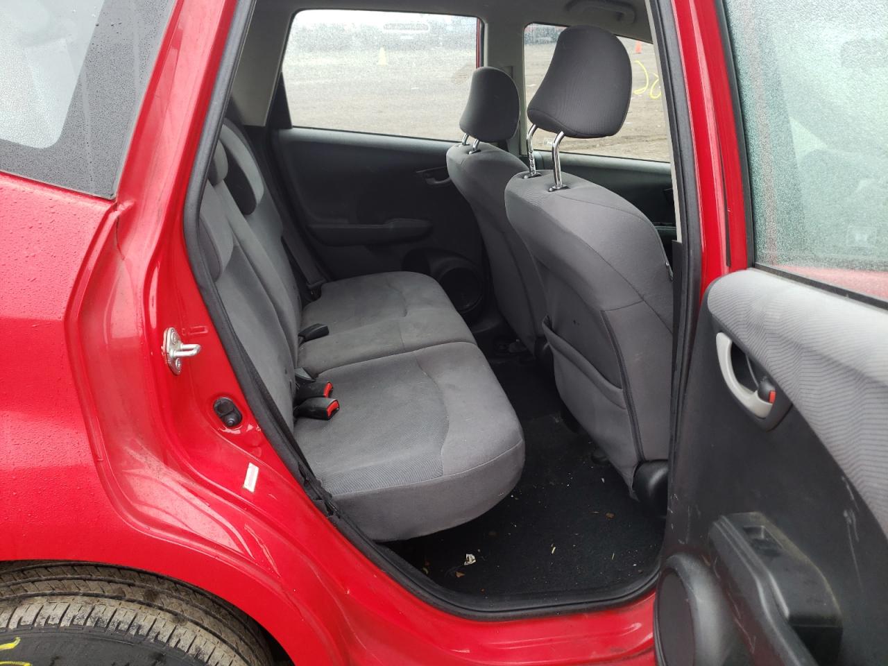 Photo 6 from auction – 2013 HONDA FIT with VIN JHMGE8H39DC043624