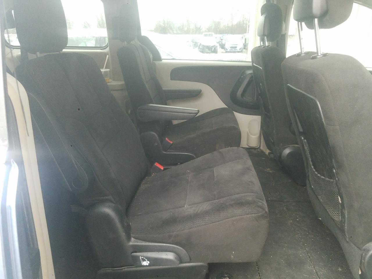 Photo 6 from auction – 2012 CHRYSLER TOWN & COU with VIN 2C4RC1BG9CR119805