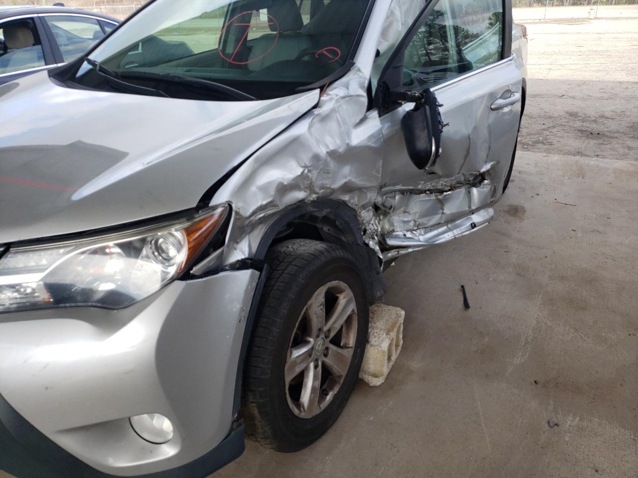 Photo 9 from auction – 2013 TOYOTA RAV4 XLE with VIN 2T3WFREV6DW028890