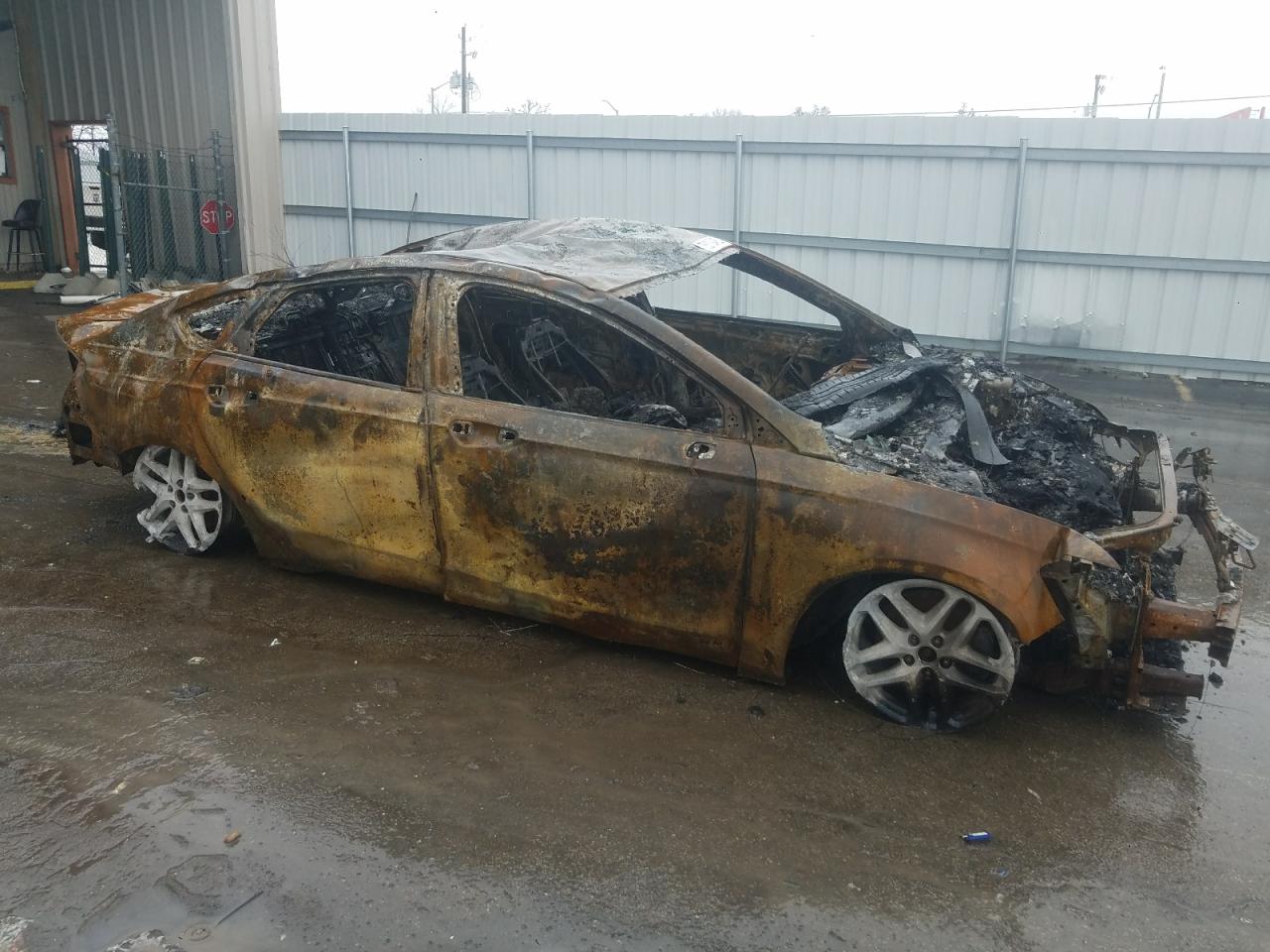 Photo 9 from auction – 2015 FORD FUSION SE with VIN 3FA6P0HDXFR198386