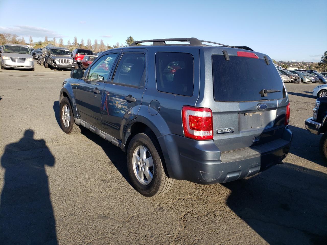 Photo 3 from auction – 2010 FORD ESCAPE with VIN 1FMCU9D79AKC96814