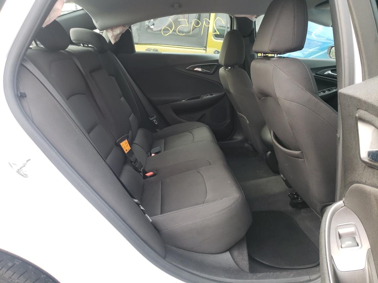 Photo 6 from auction – 2018 CHEVROLET MALIBU LS with VIN 1G1ZB5ST7JF254091