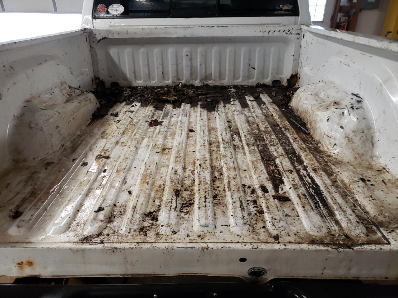 Photo 9 from auction – 2004 DODGE RAM 1500 S with VIN 1D7HU18N74S721719