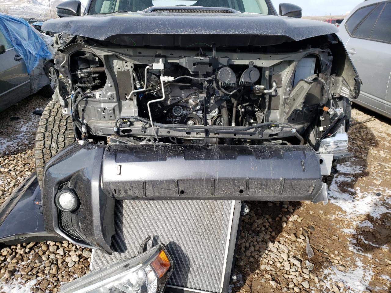 Photo 9 from auction – 2020 TOYOTA 4RUNNER SR with VIN JTEBU5JR0L5737614