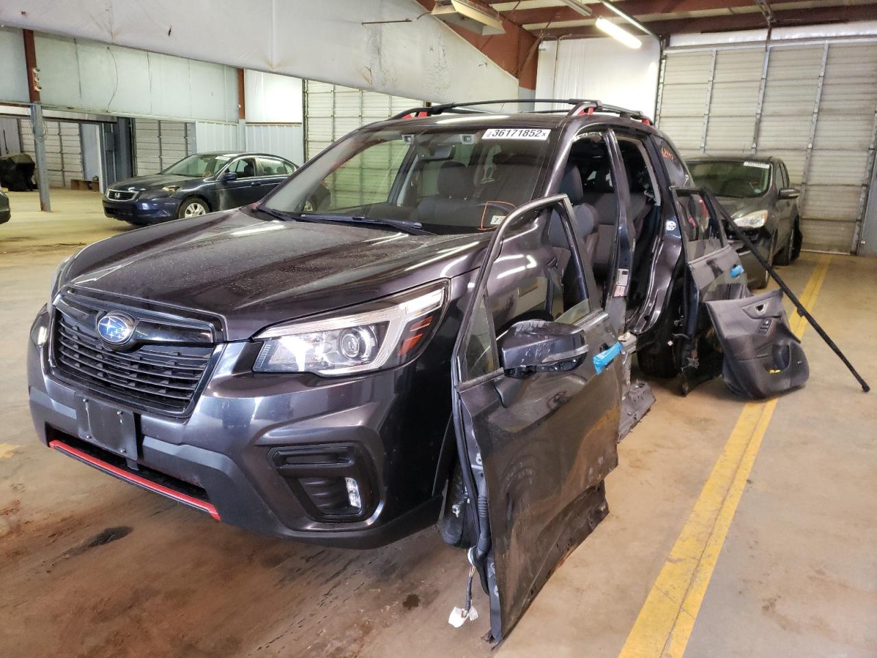 Photo 2 from auction – 2019 SUBARU FORESTER S with VIN JF2SKAPC5KH533329
