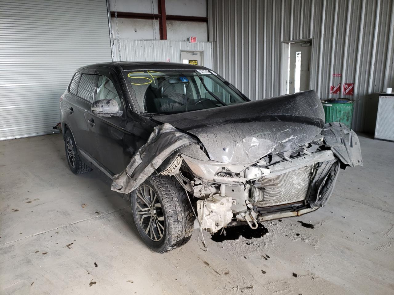 Photo 1 from auction – 2017 MITSUBISHI OUTLANDER with VIN JA4AZ3A32HZ008042