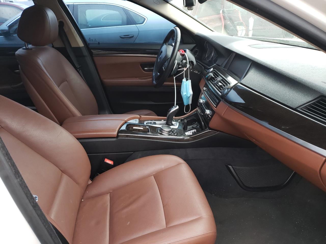 Photo 5 from auction – 2016 BMW 528 XI with VIN WBA5A7C54GG151022