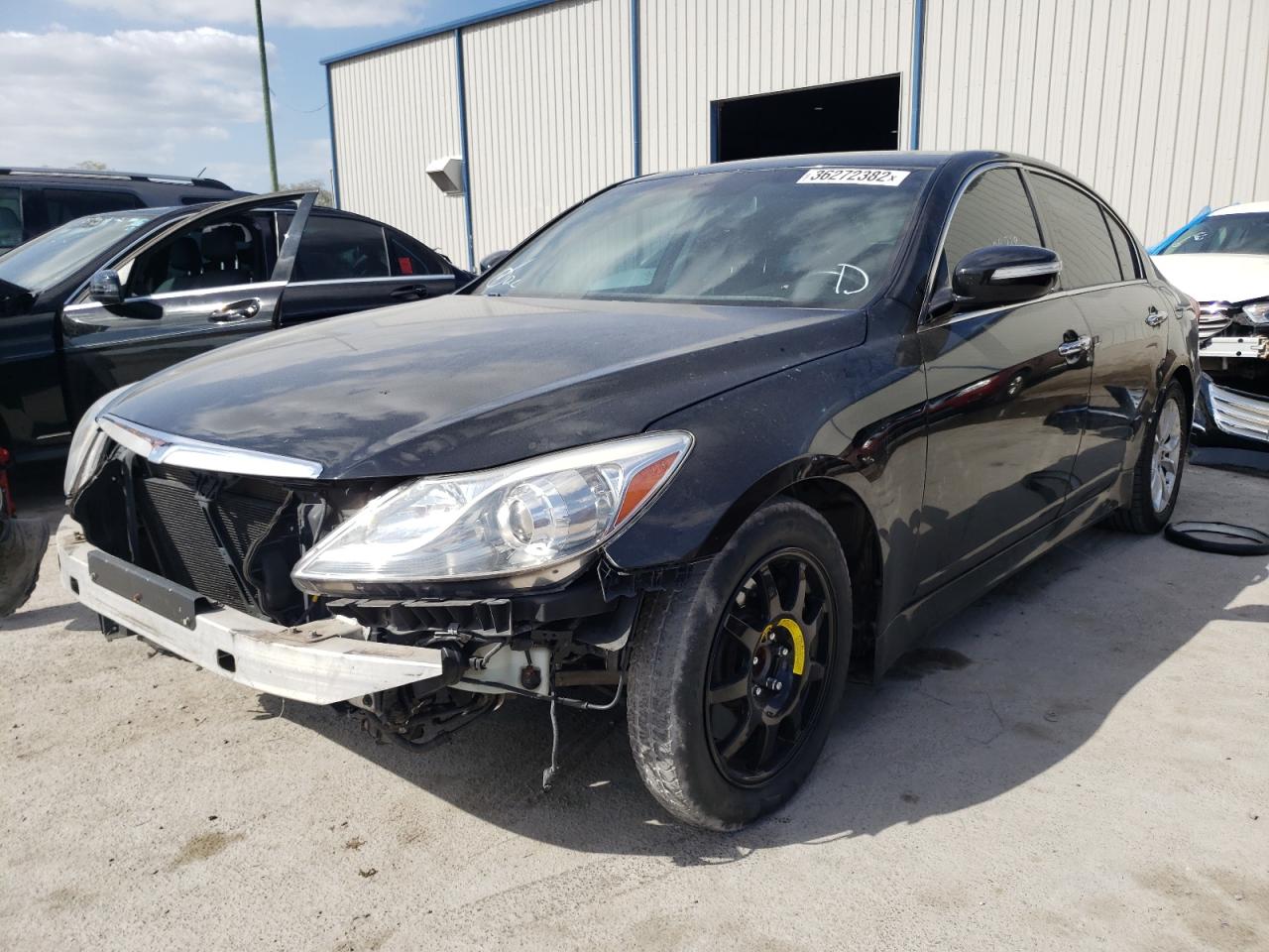 Photo 2 from auction – 2012 HYUNDAI GENESIS 3. with VIN KMHGC4DD6CU198795