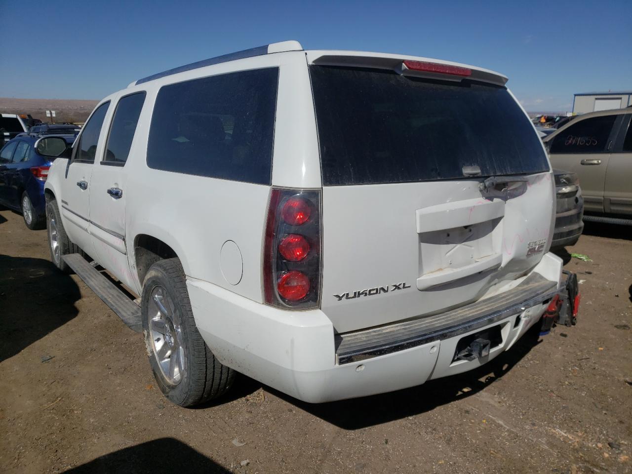 Photo 3 from auction – 2007 GMC UK with VIN 1GKFK66807J266079