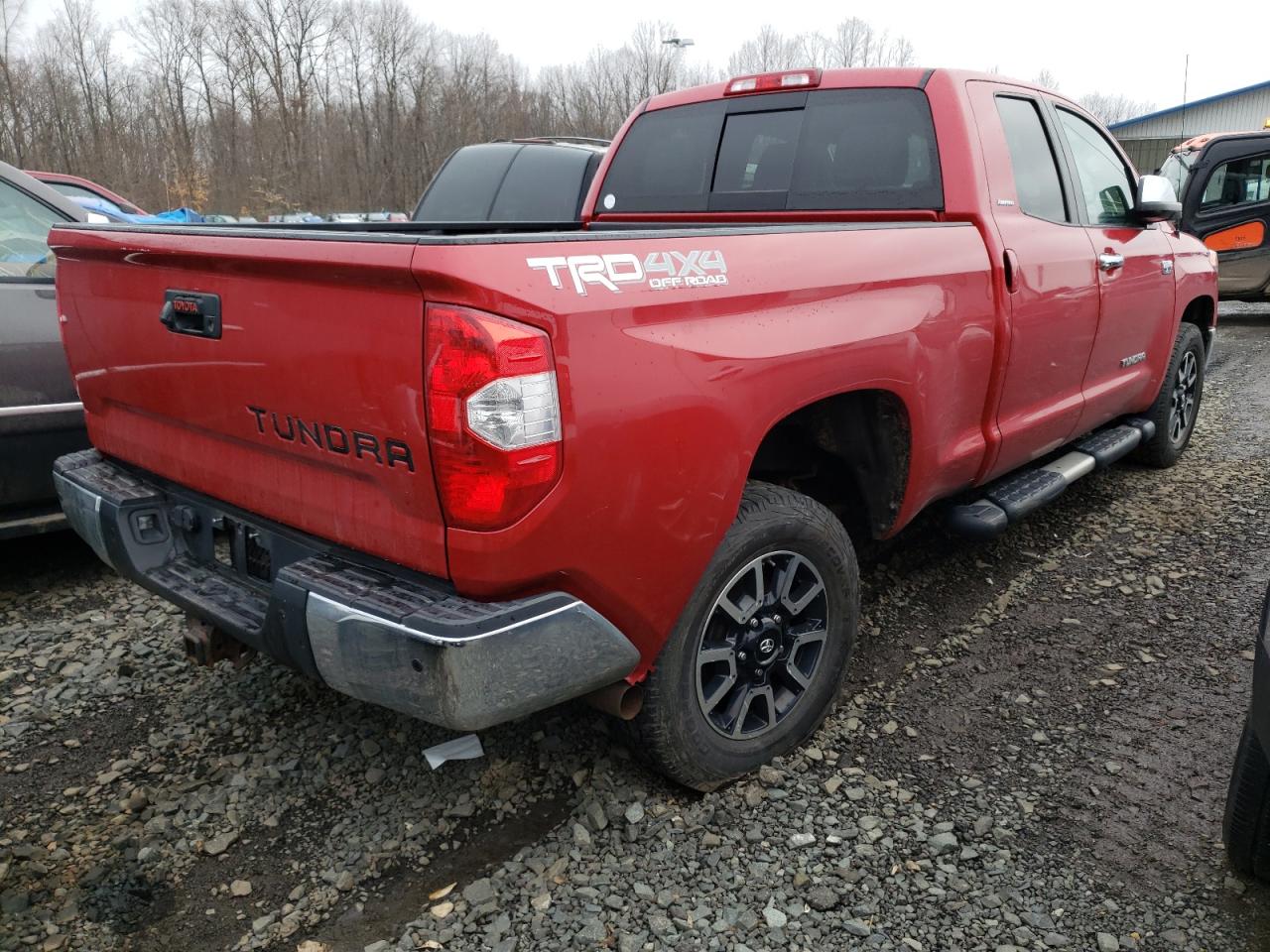 Photo 4 from auction – 2014 TOYOTA TUNDRA DOU with VIN 5TFBY5F17EX350982