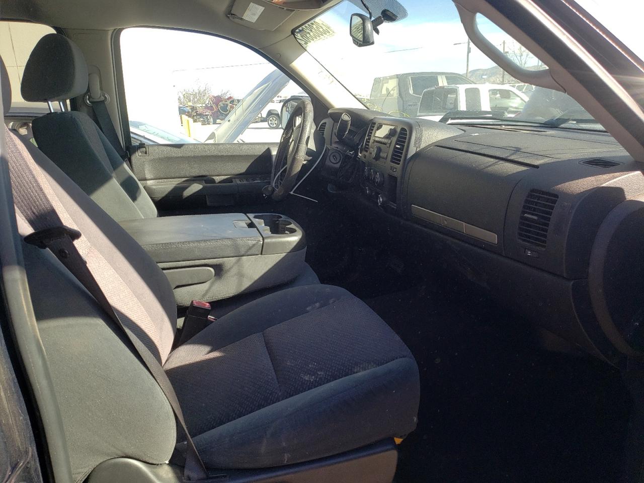 Photo 5 from auction – 2007 GMC NEW SIERRA with VIN 3GTEC13J07G508708
