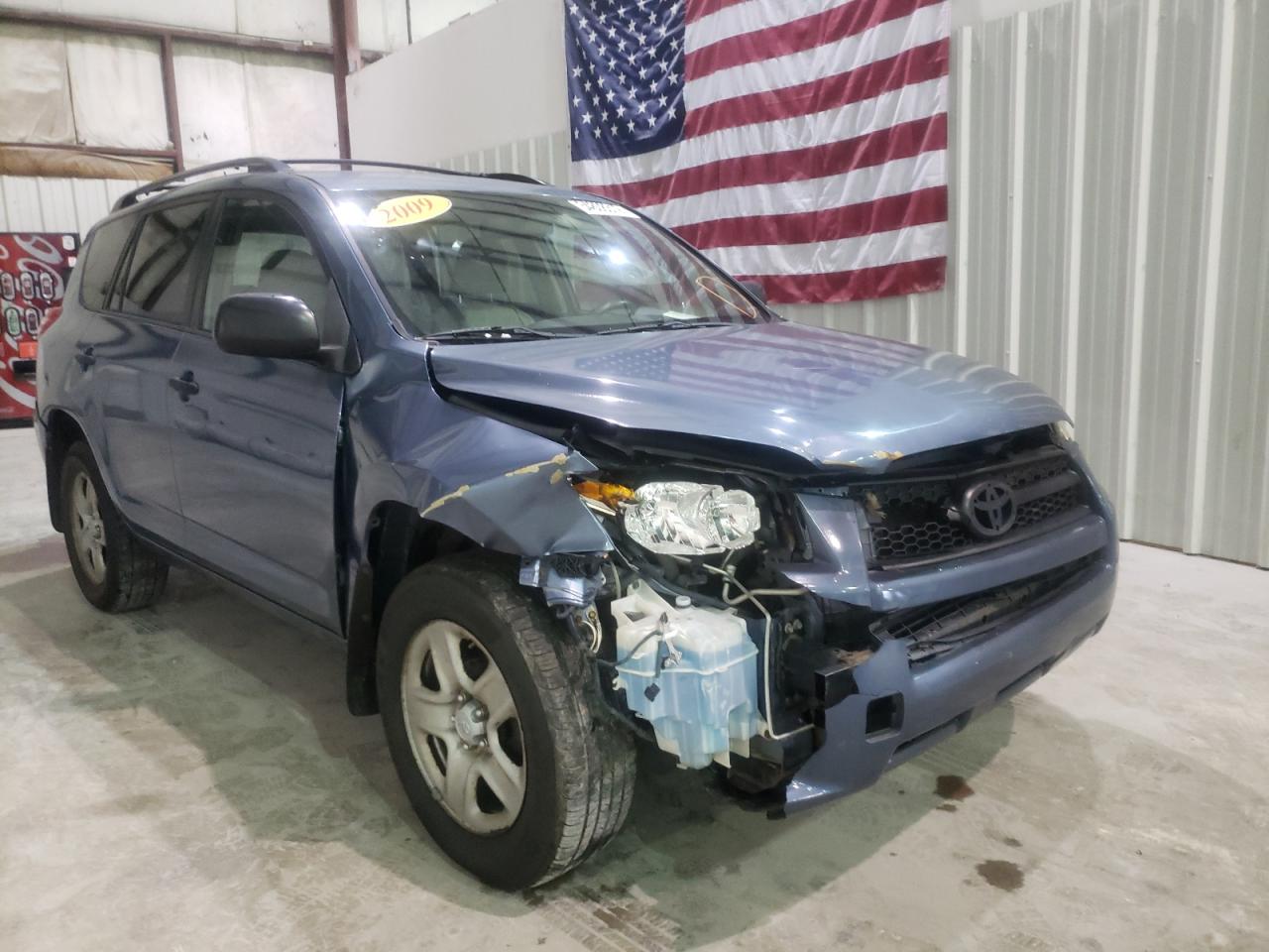 TOYOTA RAV4 2009 with VIN JTMBF33V495010904 - Photo from auction
