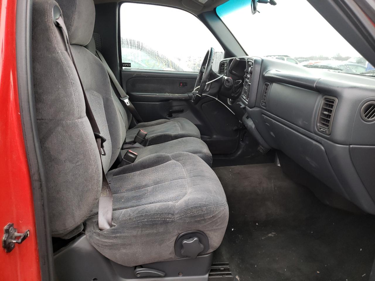 Photo 5 from auction – 2000 CHEVROLET SILVERADO with VIN 1GCEK14T5YZ287658