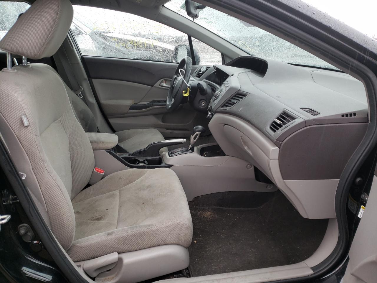 Photo 5 from auction – 2012 HONDA CIVIC LX with VIN 19XFB2F55CE301118