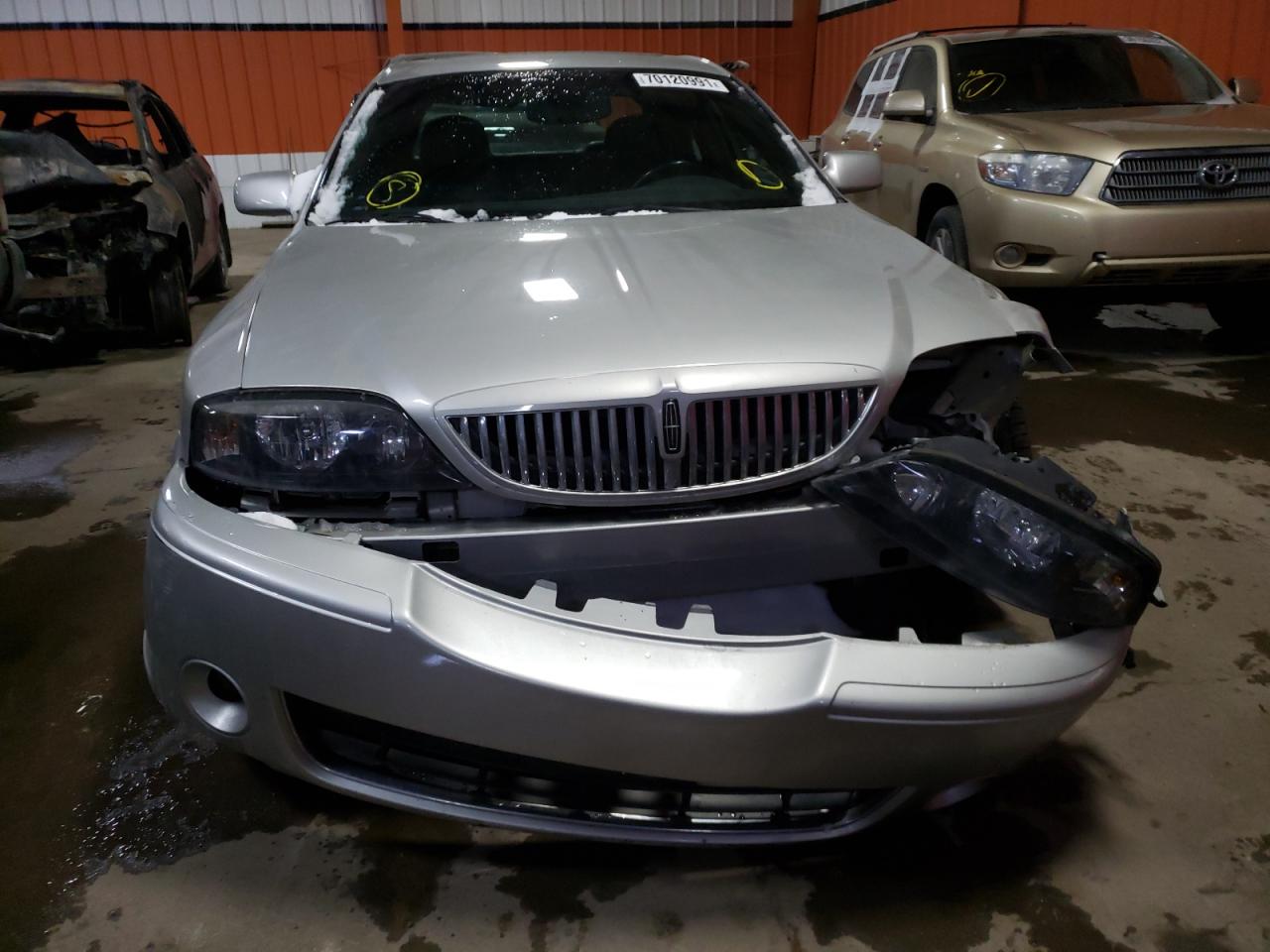 Photo 9 from auction – 2004 LINCOLN LS with VIN 1LNHM87A74Y670054